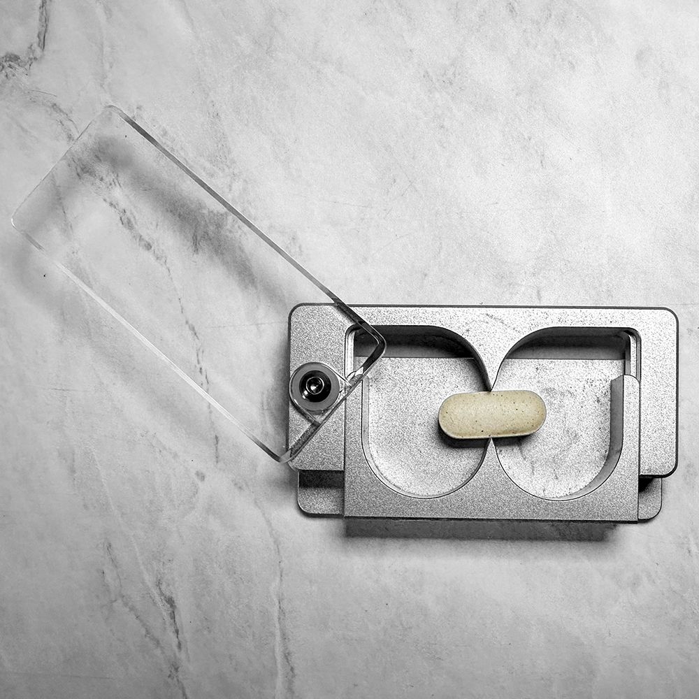 Why You Need to Ditch the $5 Pill Cutter You Got at CVS for the EqualSplit (8)